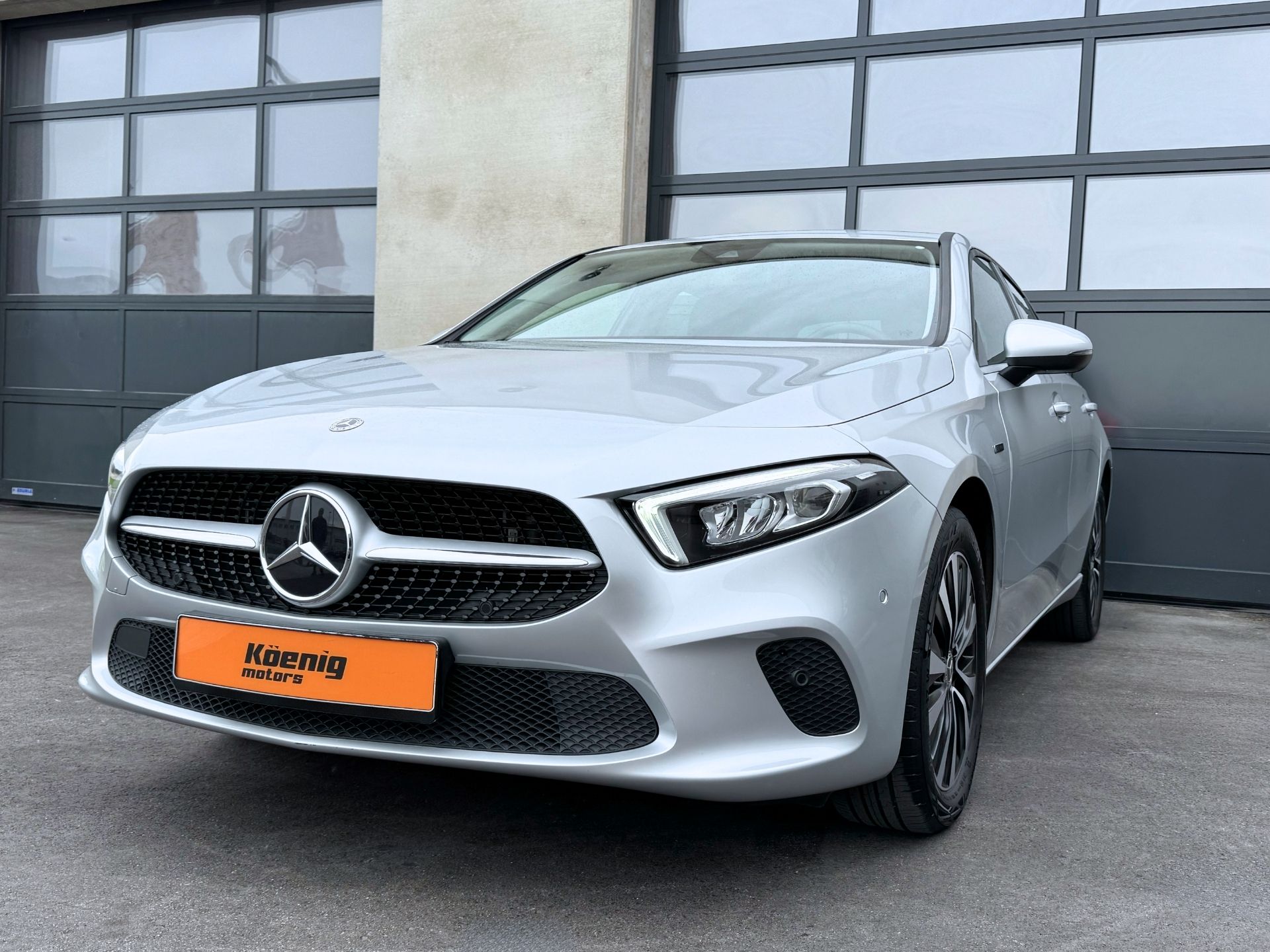 Mercedes-Benz A250e