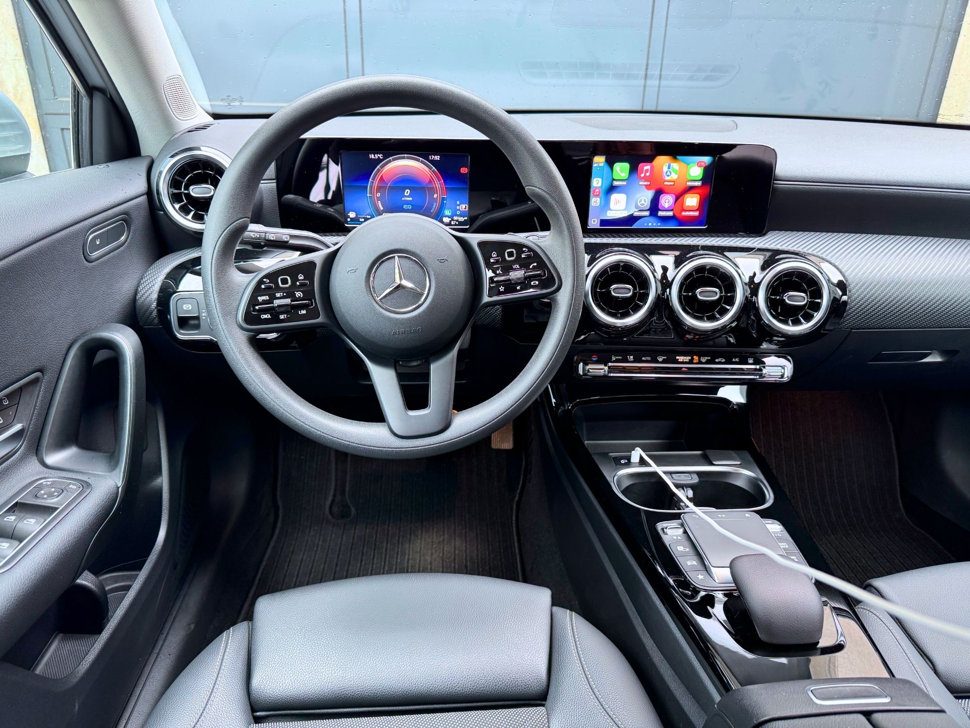 Mercedes-Benz A250e