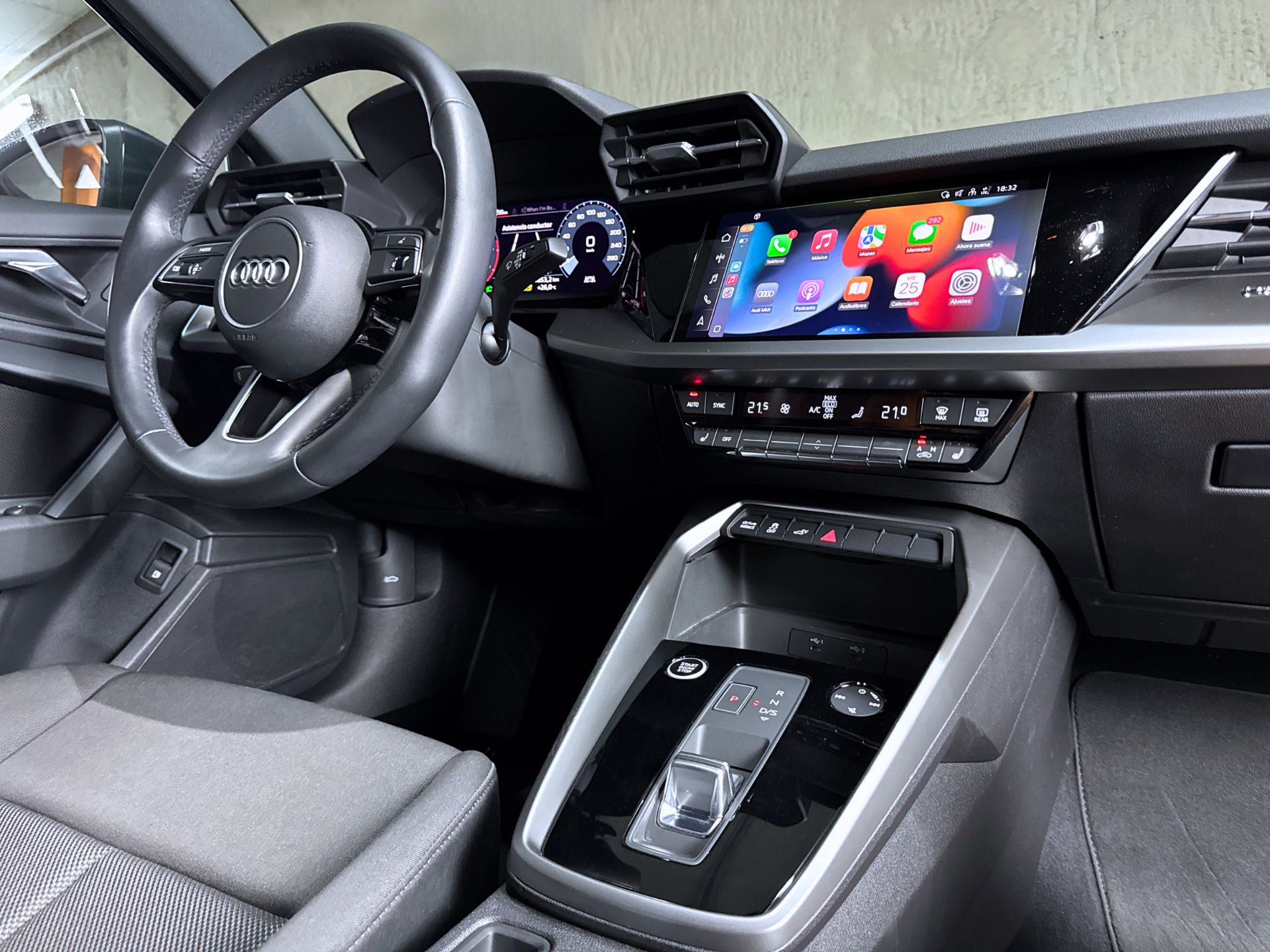 Audi A3 40 TFSIe Grey