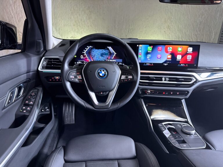 BMW 330e Touring - Koenig Motors