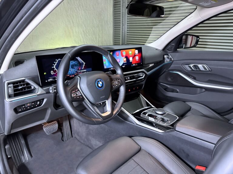 BMW 330e Touring - Koenig Motors