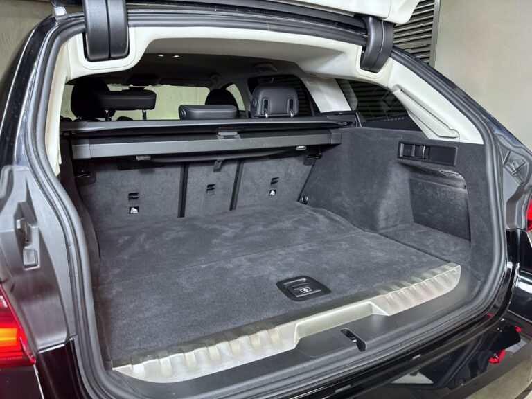 BMW 330e Touring - Koenig Motors